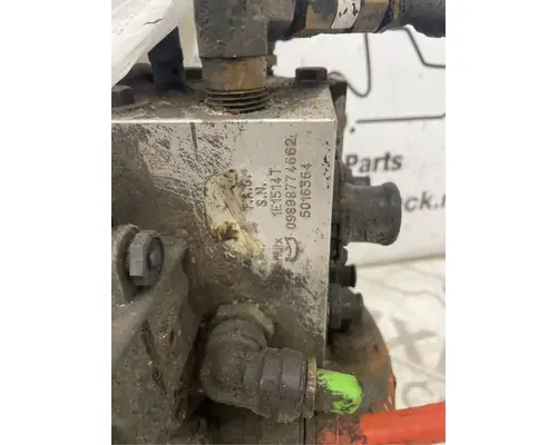 International 9900I Air Drier