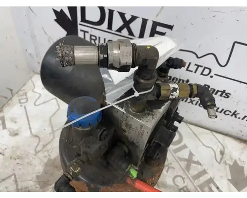 International 9900I Air Drier