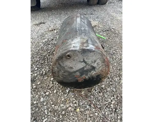 International 9900I Air Tank