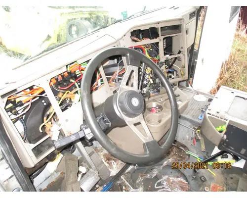 International 9900I Cab