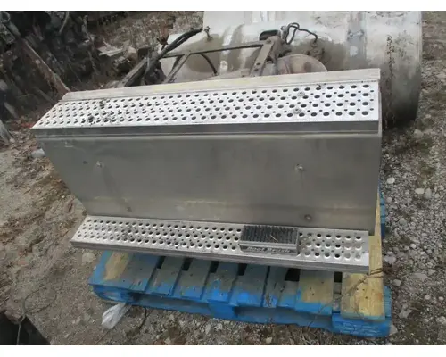 International 9900I DPF (Diesel Particulate Filter)