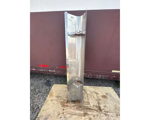 International 9900I Exhaust Pipe