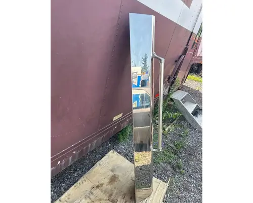 International 9900I Exhaust Pipe