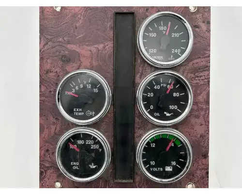 International 9900I Instrument Cluster