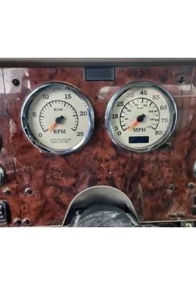 International 9900I Instrument Cluster
