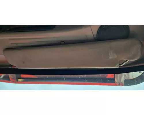 International 9900I Sun Visor (External)