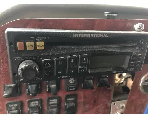 International 9900 AV Equipment