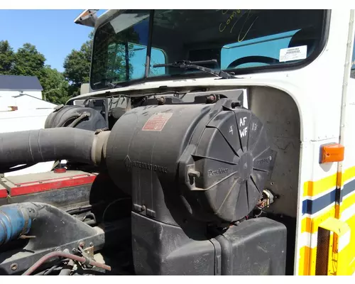 Air Cleaner INTERNATIONAL 9900 LKQ Thompson Motors - Wykoff