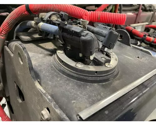 International 9900 Body, Misc. Parts