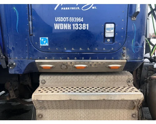 International 9900 Cab Exterior Panel