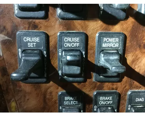 International 9900 Dash Assembly