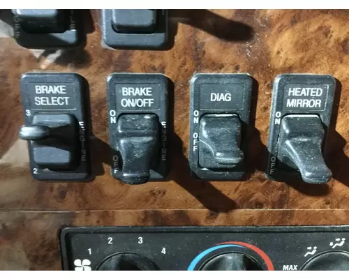 International 9900 Dash Assembly