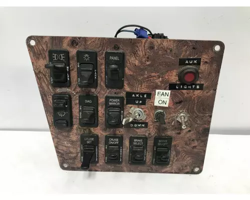 International 9900 Dash Assembly