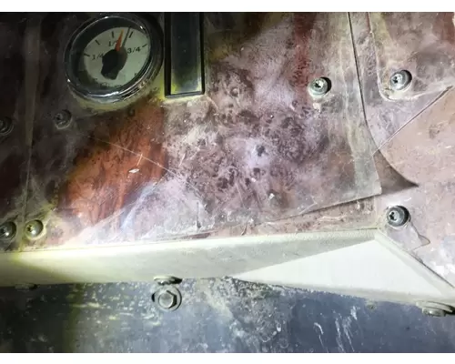 International 9900 Dash Assembly