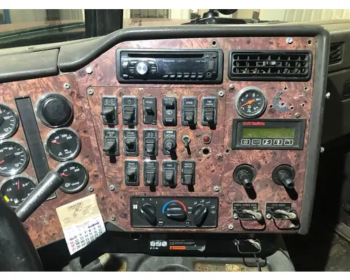 International 9900 Dash Assembly