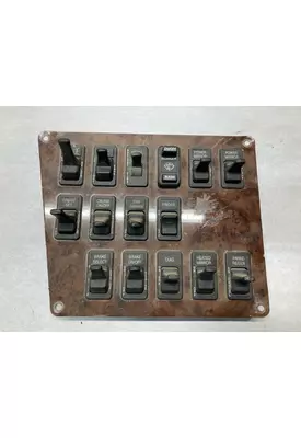 International 9900 Dash Assembly