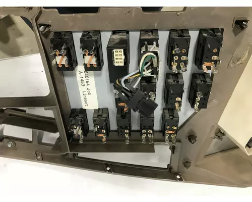 International 9900 Dash Assembly