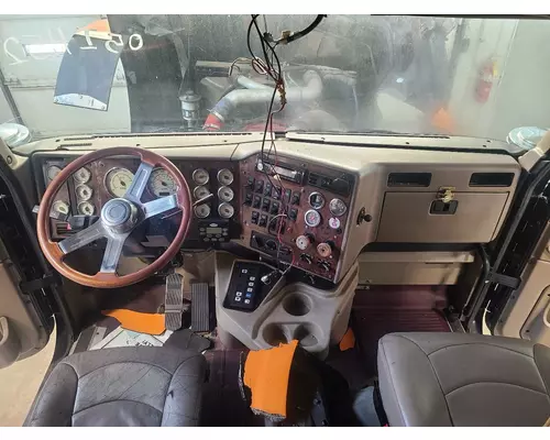 International 9900 Dash Assembly