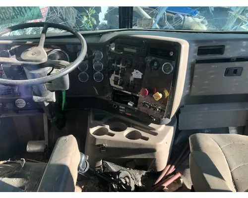 International 9900 Dash Assembly