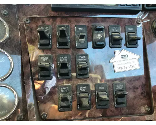 International 9900 Dash Assembly