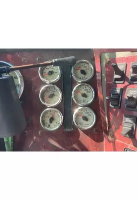 International 9900 Dash Assembly