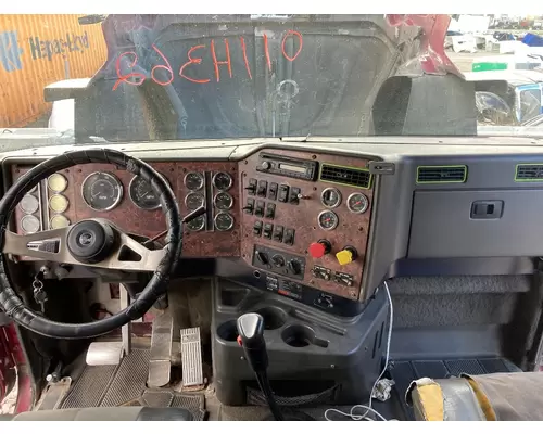 International 9900 Dash Assembly