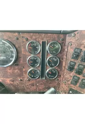 International 9900 Dash Assembly