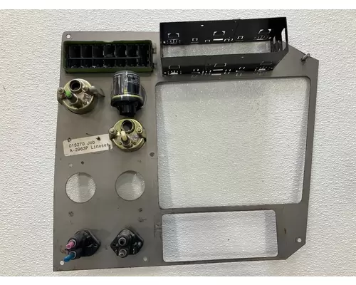 International 9900 Dash Assembly