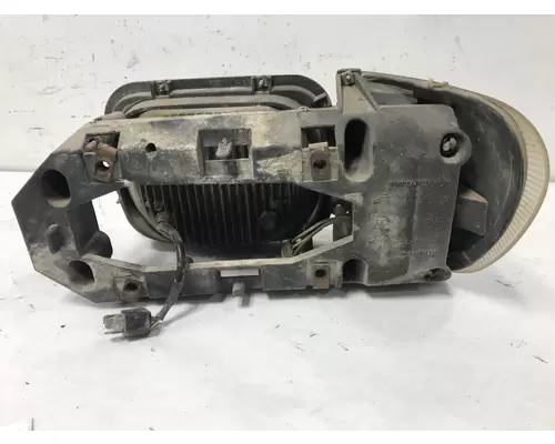 International 9900 Headlamp Assembly