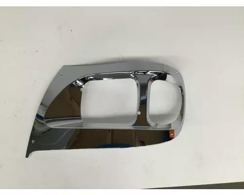 International 9900 Headlamp DoorBezel