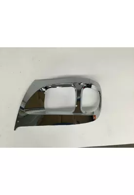 International 9900 Headlamp Door/Bezel