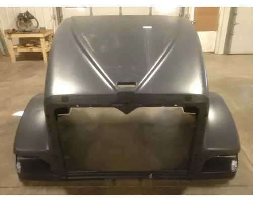 International 9900 Hood