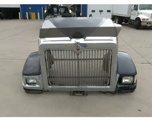 International 9900 Hood