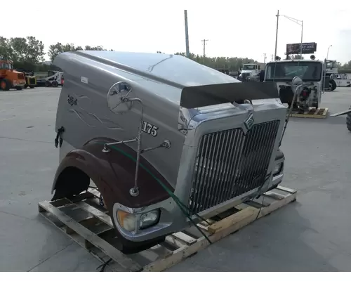 International 9900 Hood