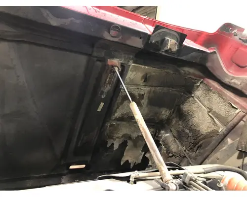International 9900 Hood