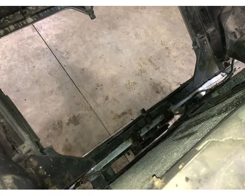 International 9900 Hood