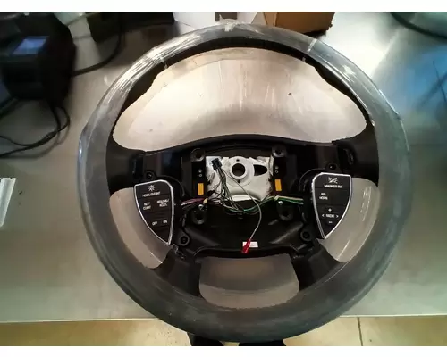 Steering Wheel INTERNATIONAL 9900 K &amp; R Truck Sales, Inc.