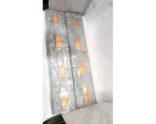 Body Parts, Misc. INTERNATIONAL 9900I Marshfield Transportation Products