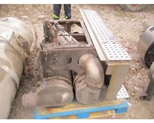 DPF (Diesel Particulate Filter) International 9900I Dixie Truck Centre