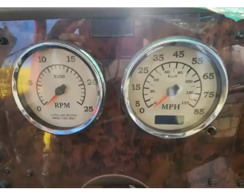 Instrument Cluster International 9900I Complete Recycling