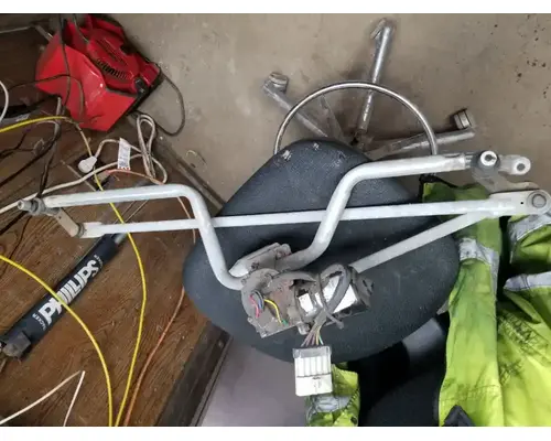 Wiper Motor, Windshield International 9900I Caseyâs Truck Salvage World