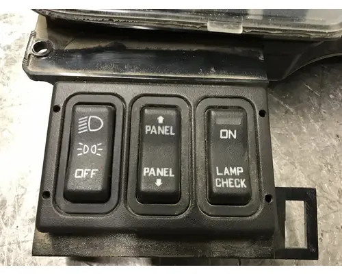 International CE Instrument Cluster