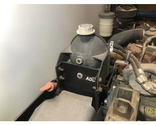International CF600 Radiator Overflow Bottle  Surge Tank
