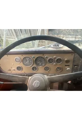 International CO-1750B Instrument Cluster