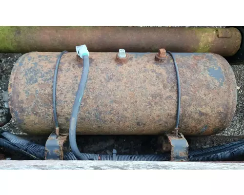 International COF-9670 Air Tank