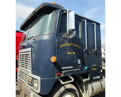 International COF-9670 Cab