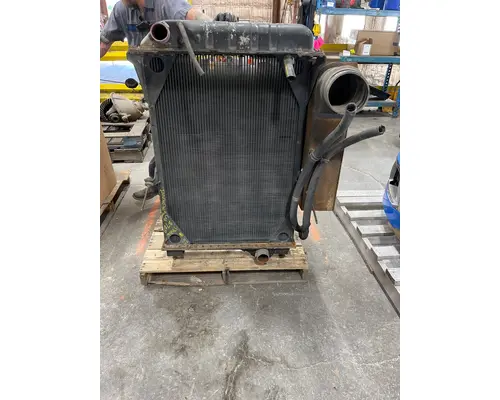 International COF-9670 Radiator