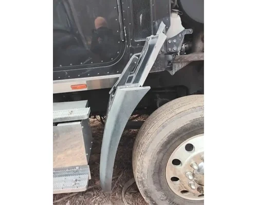 International CT660 Fender Extension