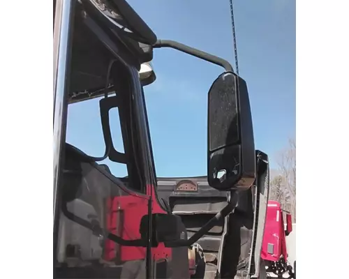 International CT660 Mirror (Side View)