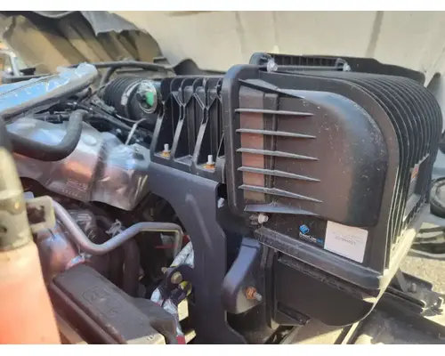 International CV515 Air Cleaner